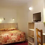 Londres Saint Honore 3*