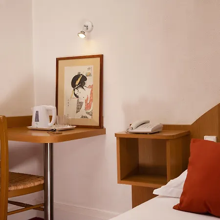 オテル ロンドル サントノレ 3* パリ