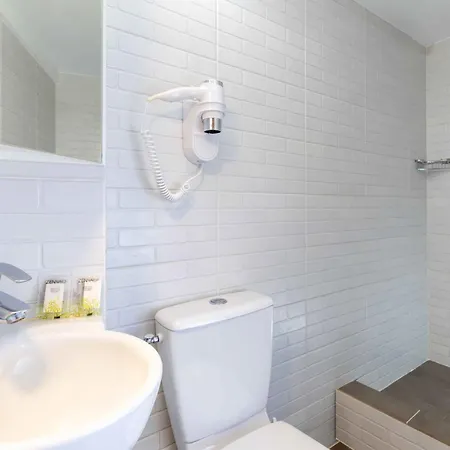 ホテル オテル ロンドル サントノレ パリ