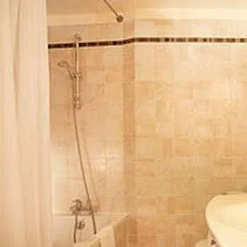 Отель Londres Saint Honore 3*